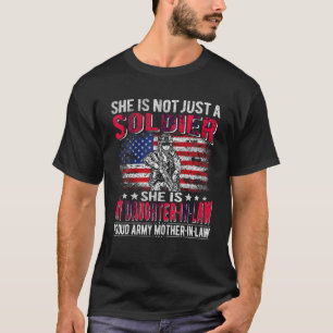 T-shirt Ma Fille En Droit Est Un Soldat Fière Mère Armée