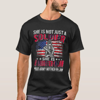 T-shirt Ma Fille En Droit Est Un Soldat Fière Mère Armée
