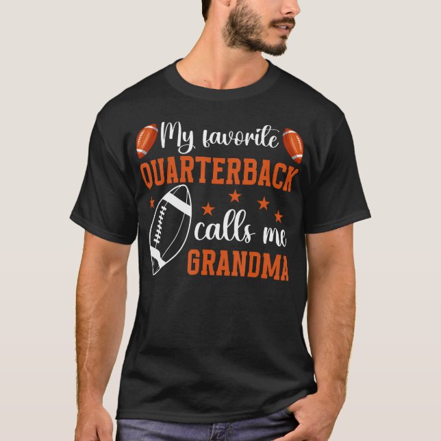 T-shirt Ma grand-mère Quarterback préférée d'un quart-arri (Devant)