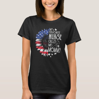 T-shirt Ma infirmière préférée m'appelle maman drapeau amé