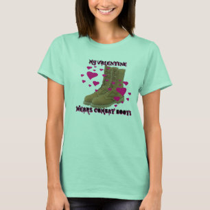 T-shirt ma valentine porte des bottes de combat