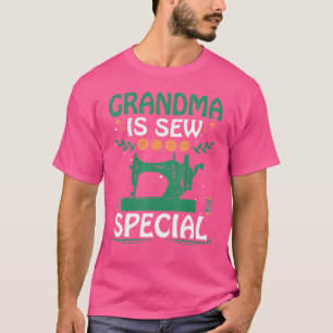 T-shirt Machine À Coudre Grandma Est Coudre