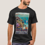 T-shirt Mackay Great Barrier Reef Travel Art Vintage<br><div class="desc">Maquereau de conception de déplacement vectorielle rétro. Mackay est une ville du Queensland,  sur la côte est de l'Australie. Au large de la côte se trouve une partie de la Grande Barrière de Corail.</div>