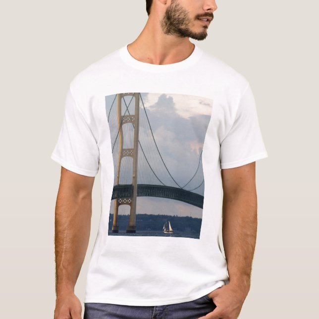 T-shirt Mackinac Bridge, Michigan, États-Unis (Devant)