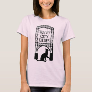 T-shirt magique de minous de ville