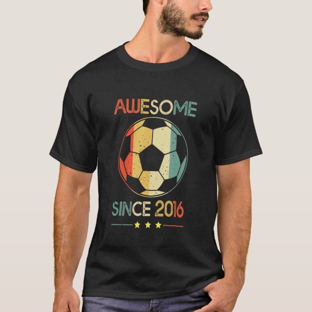 T-shirt Magnifique depuis 2016 7e anniversaire 7 ans Socce (Devant)