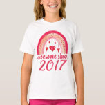 T-shirt Magnifique depuis 2017 Rainbow 5th Birthday Gift<br><div class="desc">Un design d'anniversaire léopard arc-en-ciel mignon qui dit Awesome Depuis 2017,  Un joli cadeau 5ème anniversaire pour filles et garçons votre fille,  petite-fille,  soeur,  Frère,  nièce,  cousin,  à l'âge de 5 ans qui est né en 2017.</div>