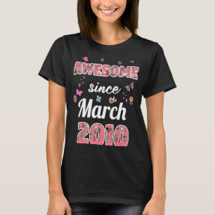 T-shirt Magnifique depuis Mars 2010 fleurs 2010 Mars Anniv