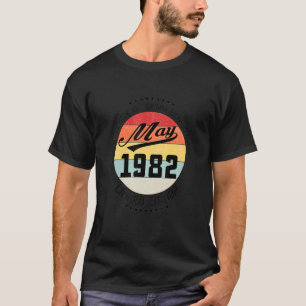 T-shirt Mai 1982 40e anniversaire 40 ans d'être Legenda