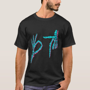 T-shirt Main de squelette drôle six sept 6 7 Mème 67 Hallo