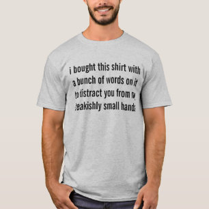 T-shirt mains capricieusement petites