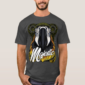 T-shirt Majestic Macaw Parrot Colorful Tropical Bird Cadea