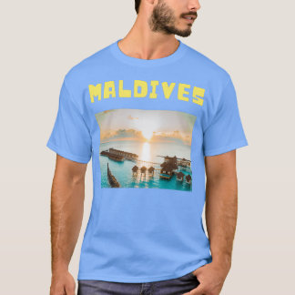 T-shirt Maldives water bungalows sun shire