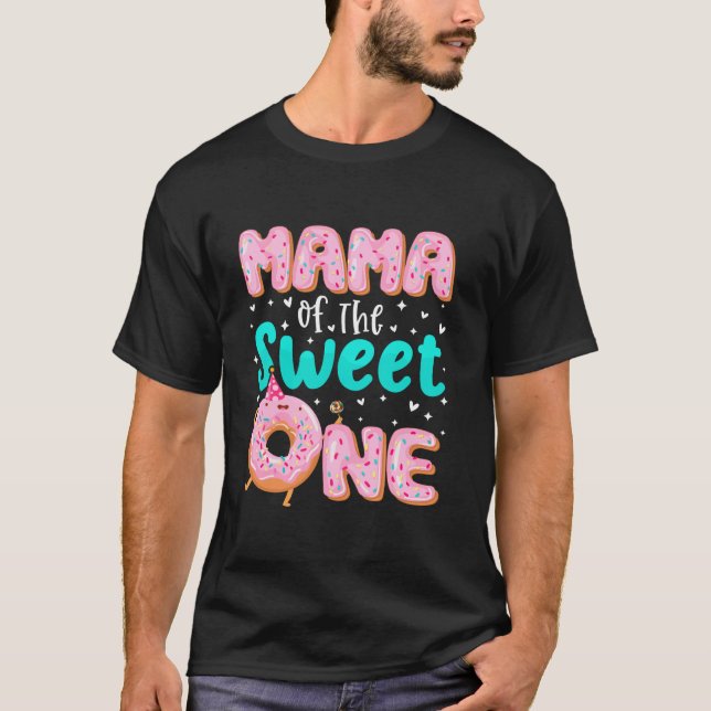 T-shirt Mama Of The Sweet One 1st Birthday Donut Theme Fam (Devant)