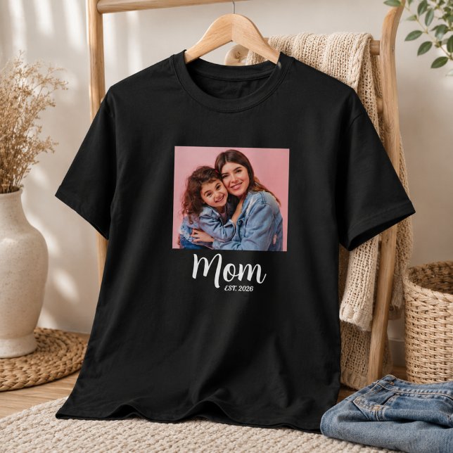 T-shirt Maman a établi le script photo (established mom mothers day womens shirts mommy new mother first time mom)