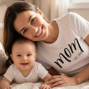 T-shirt Maman a établi un script personnalisé pour l'année