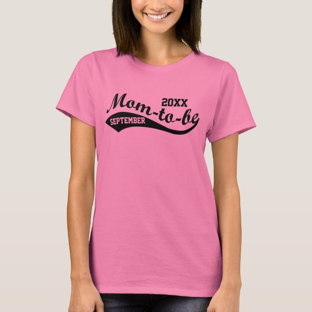 T-shirt Maman à être, Personnalisé Mois/Année Décontracté (Devant)