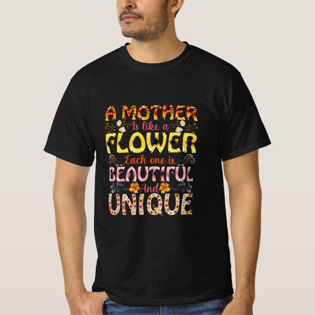 T-shirt Maman Art Une Mère Est Comme Une Fleur (Devant)