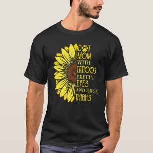 T-shirt Maman Chat Avec Tatouages Beaux Yeux Et Cuisses Ép