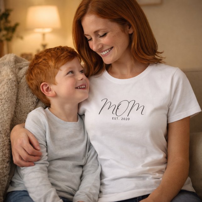 T-shirt Maman Date de création Écriture noire Maman (Créateur téléchargé)