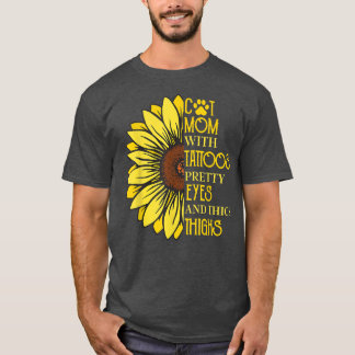 T-shirt Maman de chat avec des tatouages de beaux yeux et