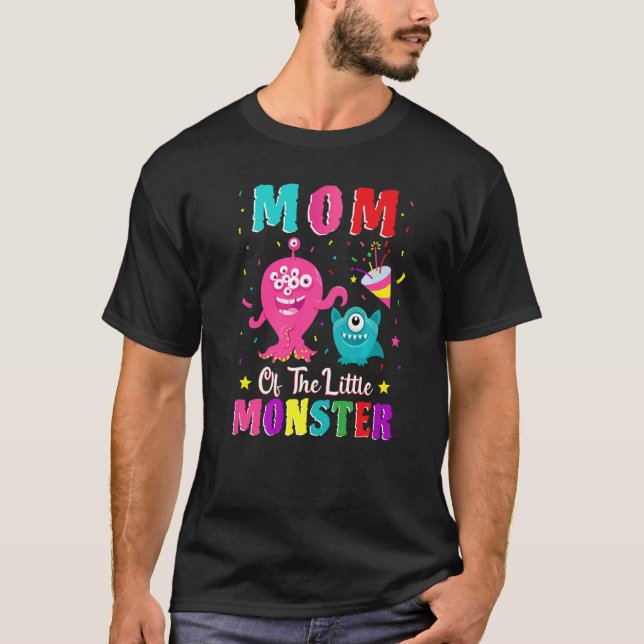 T-shirt Maman De La Petite Famille Monster Qui Correspond  (Devant)