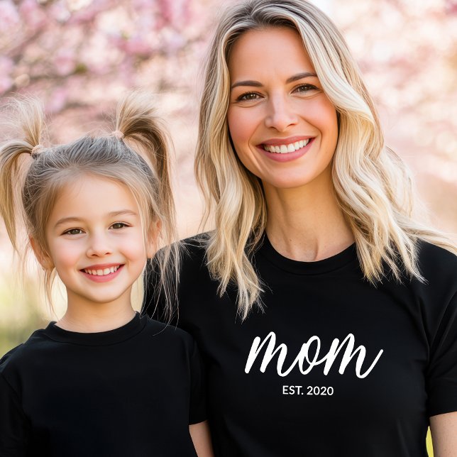 T-shirt Maman statut établi en écriture (Créateur téléchargé)