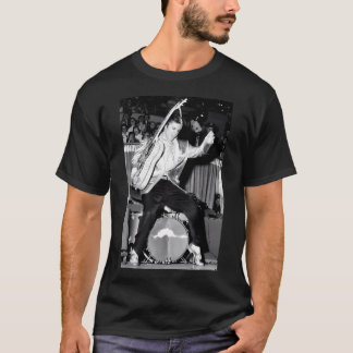 T-shirt Manchots défilant à travers des champs de neige gl