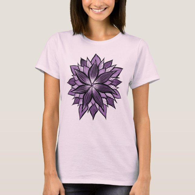 T-shirt Mandala pourpre comme la fleur abstraite dessinée (Devant)