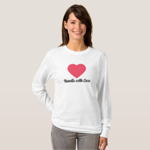 T-shirt Manipulation avec soin Citer Coeur rouge avec te