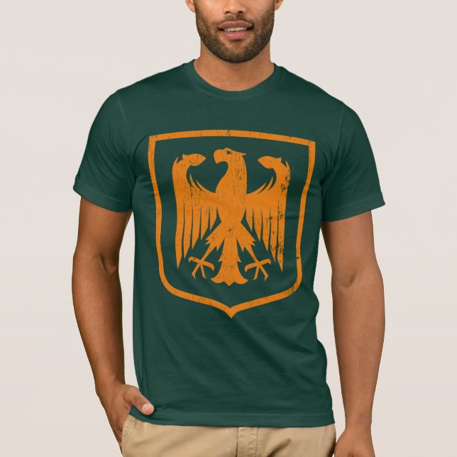 T-shirt Manteau d'Allemand Eagle - du Deutschland des bras (Devant)