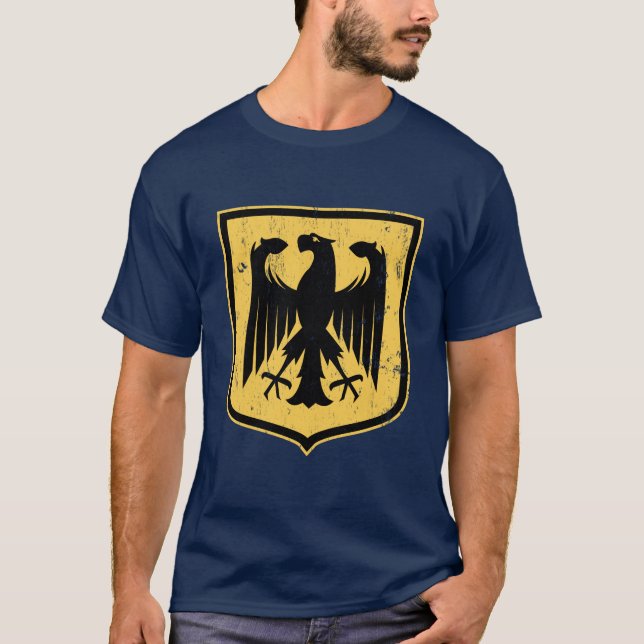 T-shirt Manteau d'Allemand Eagle - du Deutschland des bras (Devant)