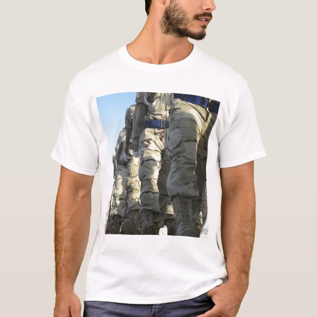 T-shirt Marche des recrues de l'aviation irakienne (Devant)