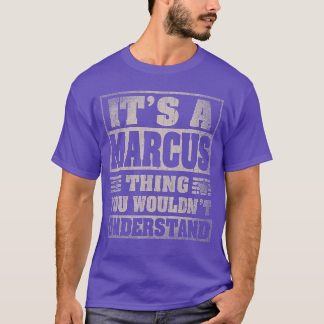 T-shirt Marcus Prénom C'est un cadeau Marcushing (Devant)