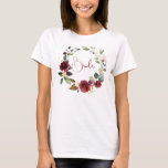T-shirt Mariage de mariée de Bourgogne<br><div class="desc">Joli t-shirt mariage "Bride" à fleurs bordeaux. Tellement mignon. Parfait pour tous vos événements mariages avant et après le grand événement.</div>