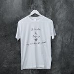 T-shirt Mariage minimaliste de typographie écrite à la mai<br><div class="desc">Un design mariage simple minimaliste de typographie manuscrite. Un design unique qui utilise un style mariage calligraphie classique personnel. Un design de lettre manuscrite moderne. Un design élégant de t-shirt de mariage avec des éléments modernes mais traditionnels. Des invitations de mariage et d'autres articles de papeterie sont également disponibles.</div>
