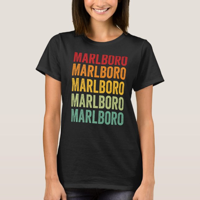 T-shirt Marlboro Comté Caroline du Sud Texte arc-en-ciel (Devant)
