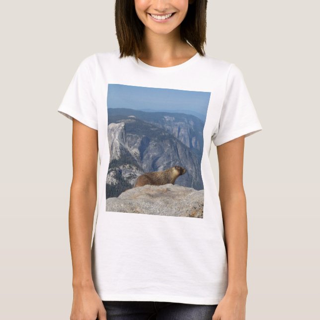 T-shirt Marmotte surplombant la Demi-Dôme de nuages Repos  (Devant)