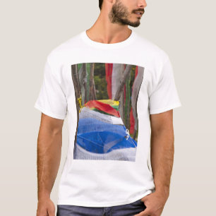 T-shirt Mâts de drapeaux de prière en montagne, col de Yot
