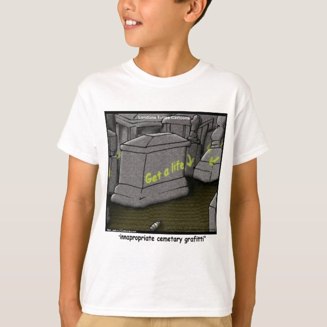 T-shirt Mauvais graffiti de cimetière drôle (Devant)
