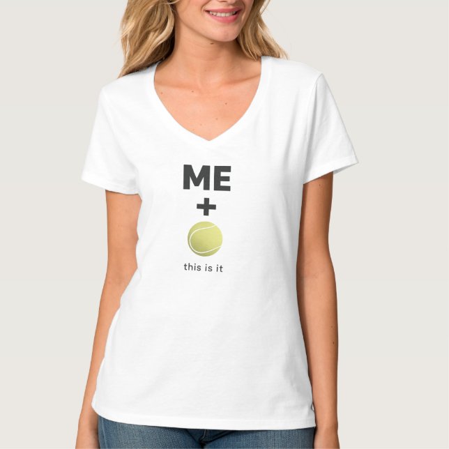 T-shirt ME + Tennis Ball – This Is It Minimal Statement (Devant)