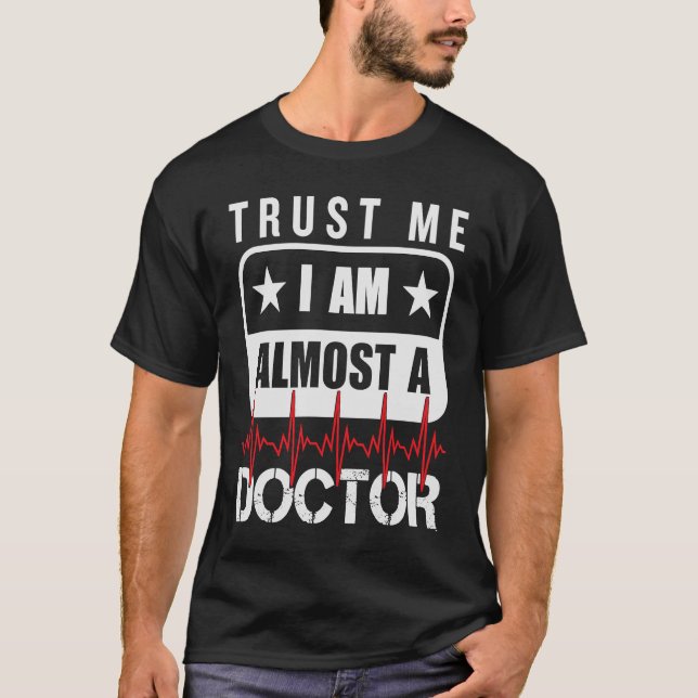 T-shirt Médecin Progrès Santé Infirmière Reprise Soins Méd (Devant)