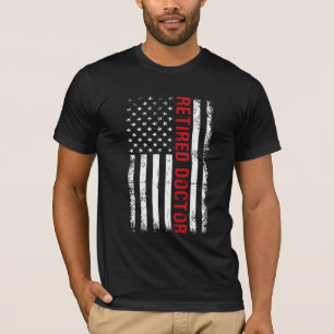 T-shirt Médecin retraité USA Drapeau en détresse