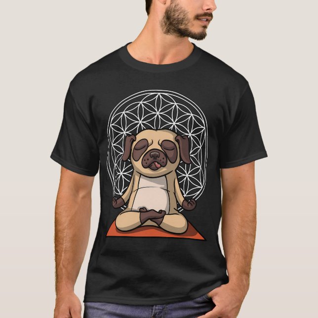 T-shirt Méditation de chien Pug (Devant)