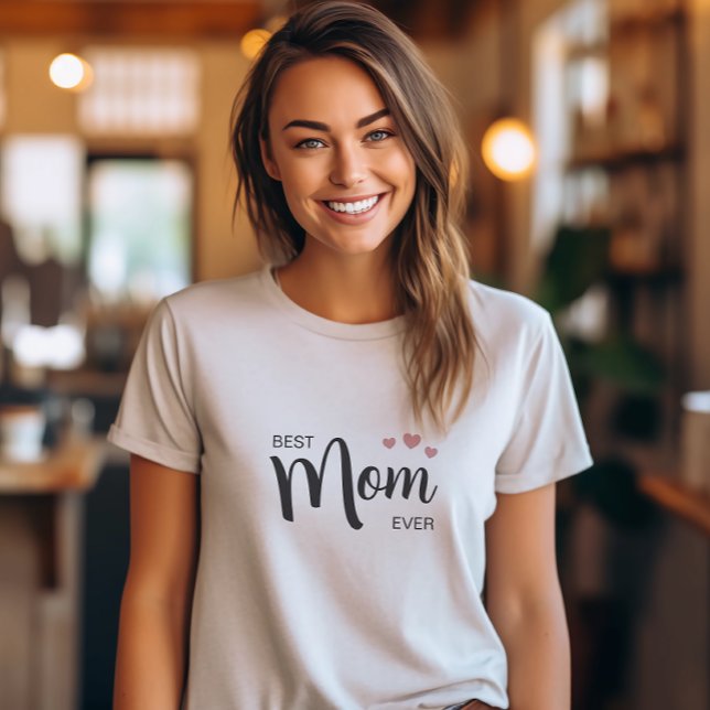 T-shirt Meilleure maman jamais (Best Mom Ever T-Shirt by MINTIC DESIGN STUDIO)