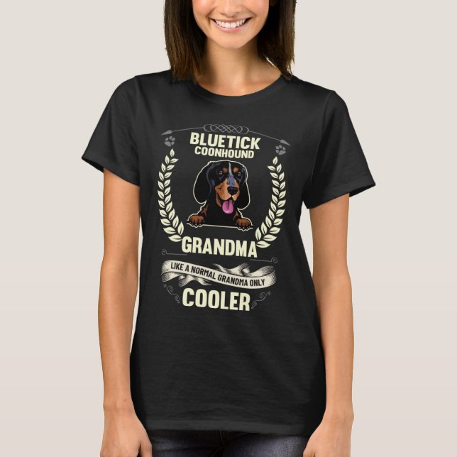 T-shirt Mémé Bluetick Coonhound Comme Une Mémé Normale O (Devant)