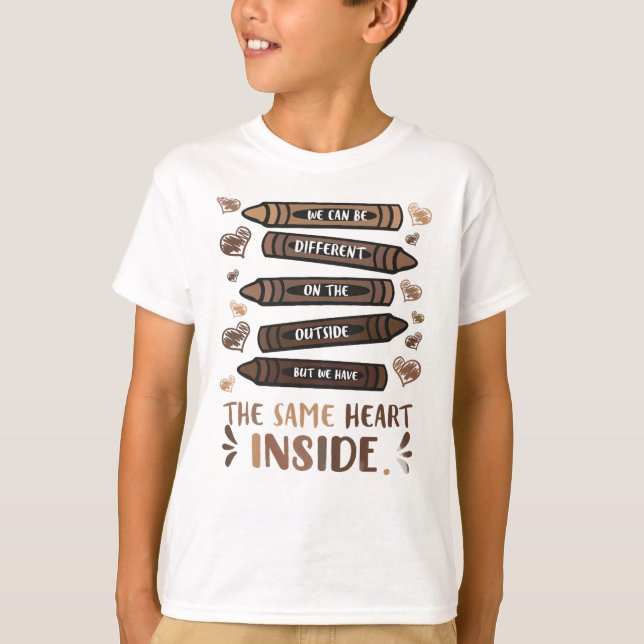 T-shirt Même coeur à l'intérieur du mois de l'histoire noi (Devant)