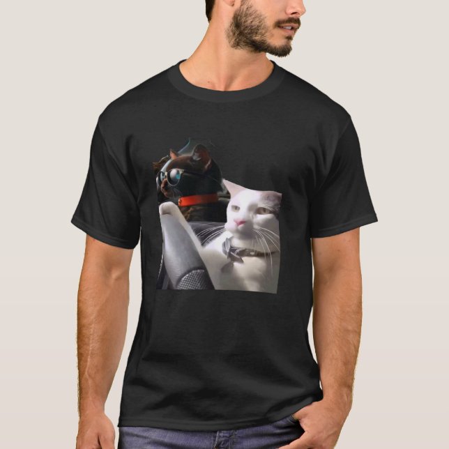 T-shirt Mème de chat au volant (Devant)