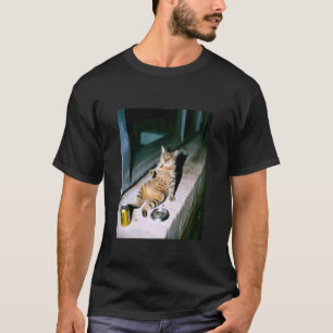 T-shirt Mème de chat drôle de gueule de bois de fumeur
