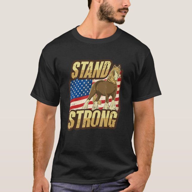 T-shirt Mème de cheval de trait avec motif de drapeau amér (Devant)